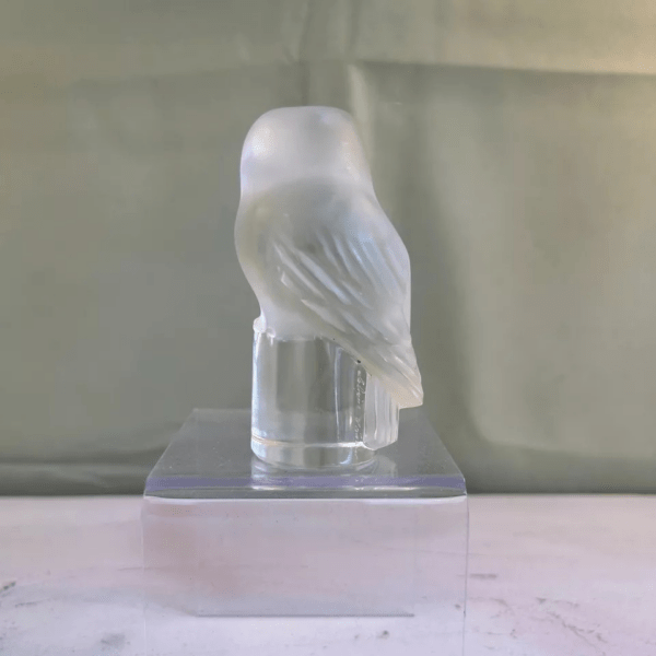 Lalique - Presse papier en cristal - Chouette sur piédouche - signé – Image 4